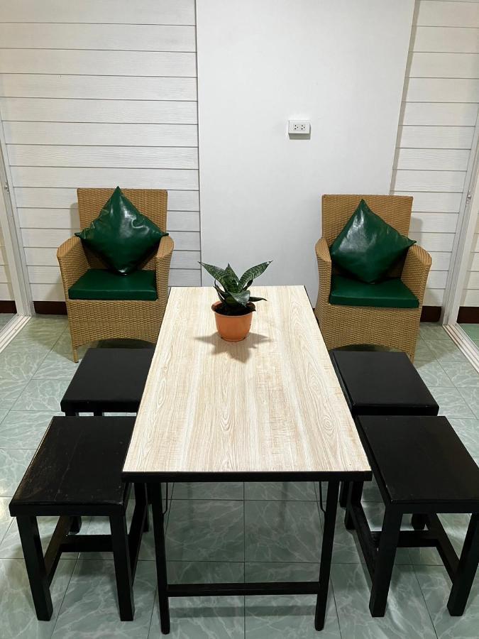 Pakdee House Hotel Udon Thani Ngoại thất bức ảnh