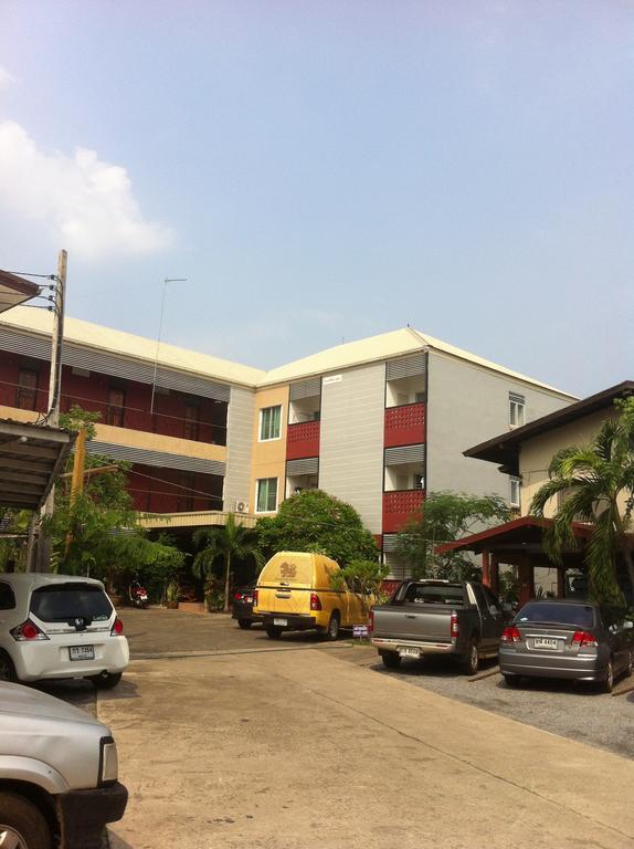 Pakdee House Hotel Udon Thani Ngoại thất bức ảnh