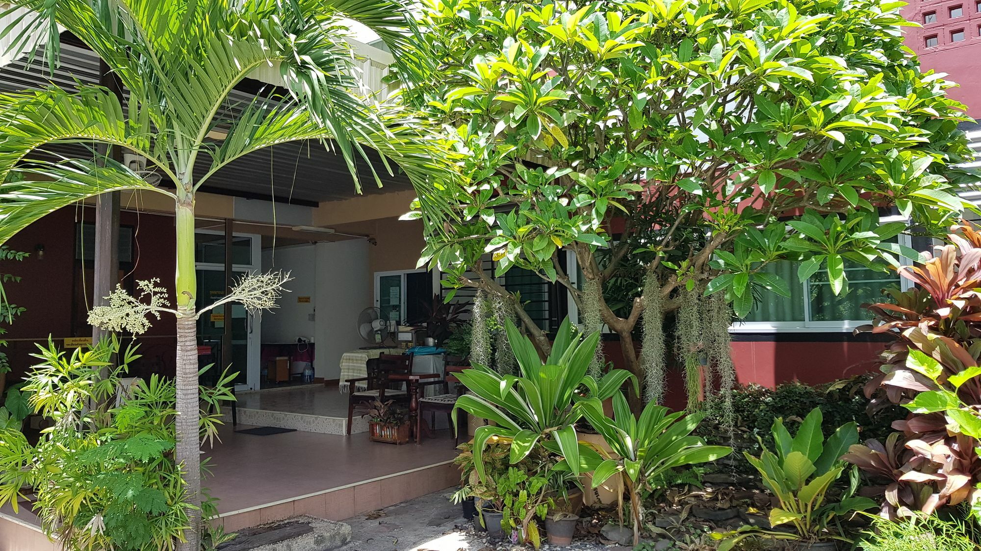 Pakdee House Hotel Udon Thani Ngoại thất bức ảnh